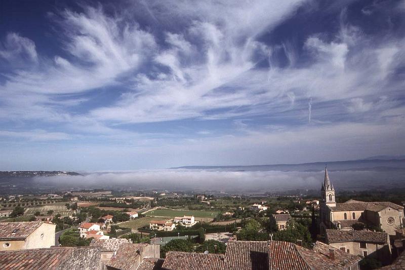 France 99 View Over Bonnieux.jpg